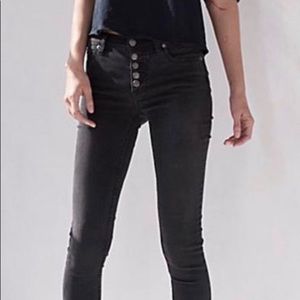 Free People black button fly roller crop skinny